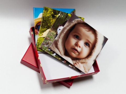 4 Magnesy Basic 80x80mm w Świątecznym Pudełku